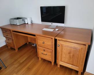 Beautiful Solid Oak Desk and Side Table.