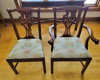 Set of 6 Henkel Harris Model 101 Mahogany Dining Room Chairs.