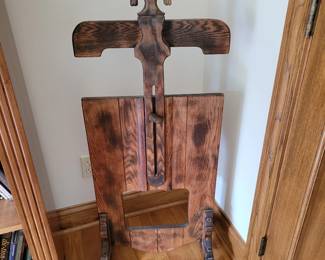Antique Wooden Gentleman's Valet Butler Floor Stand.