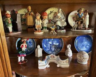 Hummels, Plates, Delft