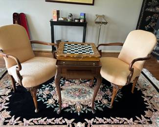 Side Chairs, Table w/Extensions