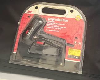 Staple/nail gun