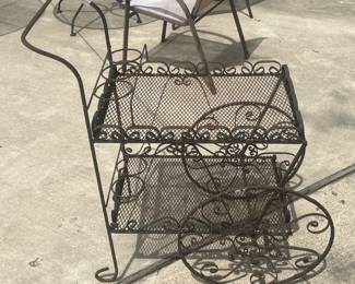 Beverage cart for the pool