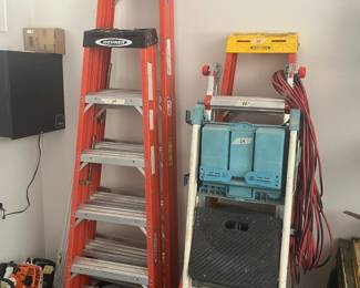 Ladders and step ladders
