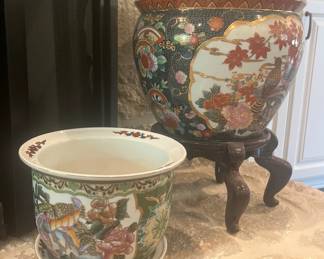 Large selection of Chinese planters