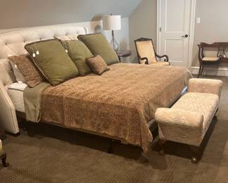 King bed, bedding