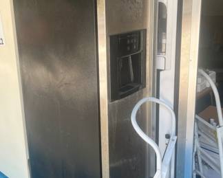 Outdoor fridge