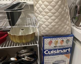 Ice cream maker for your summer parties