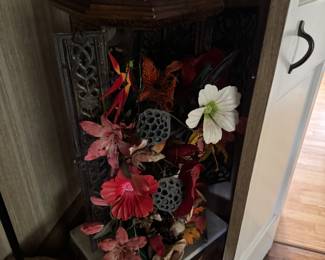Vintage Heater Floral Decor
