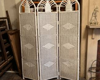 Wicker Screen
