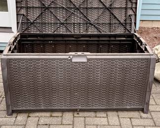 Suncast Outdoor Storage Box for Cushions, Covers or Pool Toys