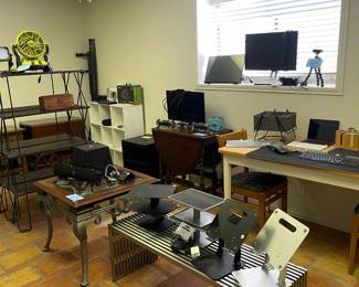 Computer screens, keyboards and accessories