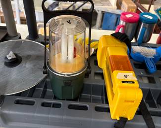 Garage - Flashlight & lantern