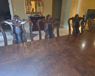 Dining room table & chairs