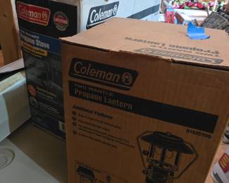 Coleman lantern & stove w/boxes