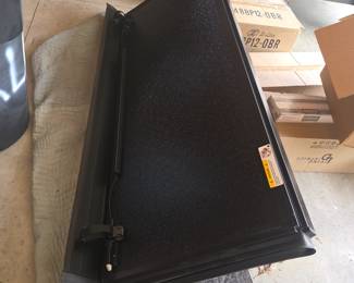 Truck bed cover