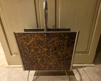 Magazine - paper rack