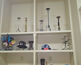 Miscellaneous decor itemsv