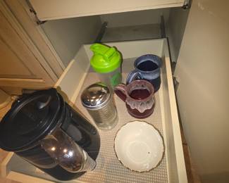 Kitchen - coffee pot, cups & saucer