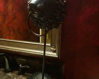 Bathroom - Lion head on stand