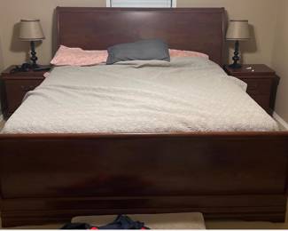 King size Sleigh Bed