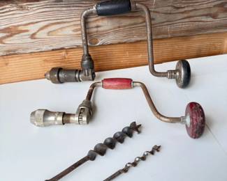 104 AntiqueHandDrillswBits