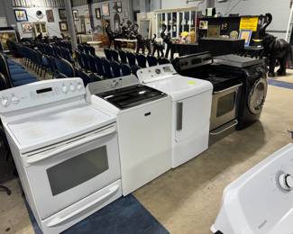 Stoves and Washer & Dryer's Orlando Estate Auction