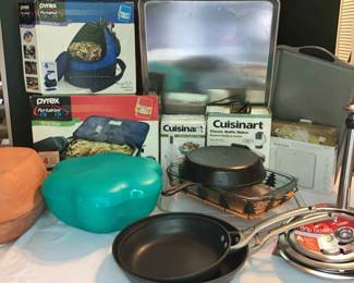 Kitchen Misc Cuisinart, Pyrex, Calphalon , Lodge
