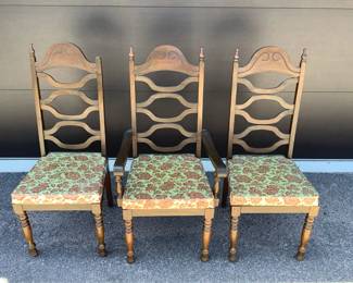 Traditional Dining Chairs