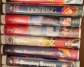 VHS Walt Disney, Warner Brothers and more! The Little Mermaid, Aladdin, Beauty and The Beast