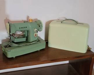 Singer Model 185 Sewing Machine Green