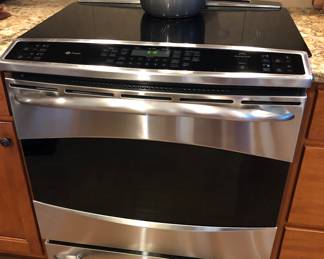 2012 GE Profile induction stove (30” wide)