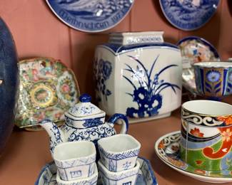Vintage sake set