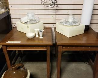 Side Tables, 5Gal Jug, Lenox Fine China