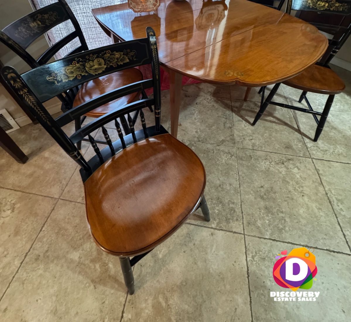 Back to that Fabulous Dallas Estate Sale this Weekend -- 2 days only!
No way could Sandy sell everything in 1 weekend when you have double the treasures of every other sale. So she's back this week with more things to sell, but this time at discounted prices! Bring those shopping bags; you're going to need them.