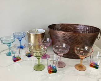 Lot 4076 Metal Hammered Container Acrylic Margarita Tumblers Ice Bucket