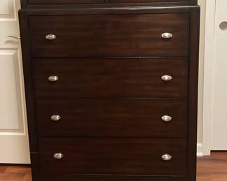 Home Meridian International 6 Drawer Dresser