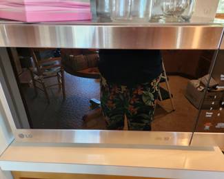 LG Microwave.
