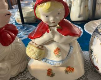 HULL WARE LITTLE RED RIDING HOOD COOKIE JAR c. 1940's
