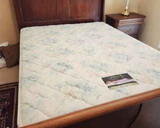 Sleigh Bed - Queen Size with Queen Size Beautyrest Mattress. If I am right it is a Ethan Allen piece.