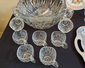 Punch bowl set