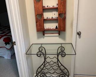 Glass top table w wine rack