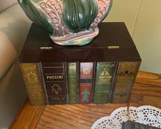 Pottery planter
New Books hinged box