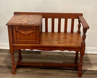 1970s PULASKI Traditional Oak Gossip Telephone Bench