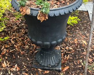 Anther Large black planter
