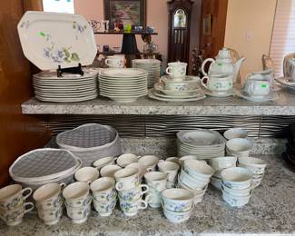 MIKASA “BLUE BELL” CHINA SET WITH SERVING PIECES