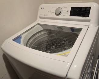 LG Washer brought brand new in 2021