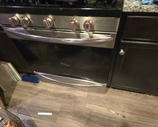 Gas range excellent condition