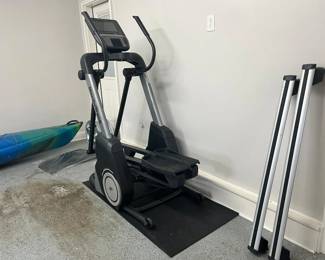 Nordic Track crosstrainer 2 years old