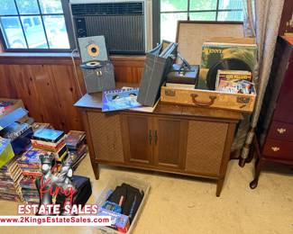 records, record player, books, movies, 8-track